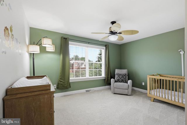 1146 S BRISTOL DR, Lititz, PA 17543