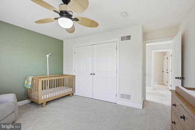 1146 S BRISTOL DR, Lititz, PA 17543