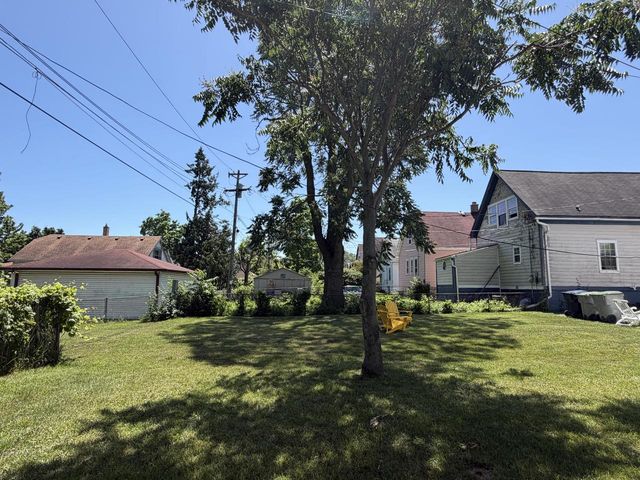 3746 N 2nd LANE, Milwaukee, WI 53212