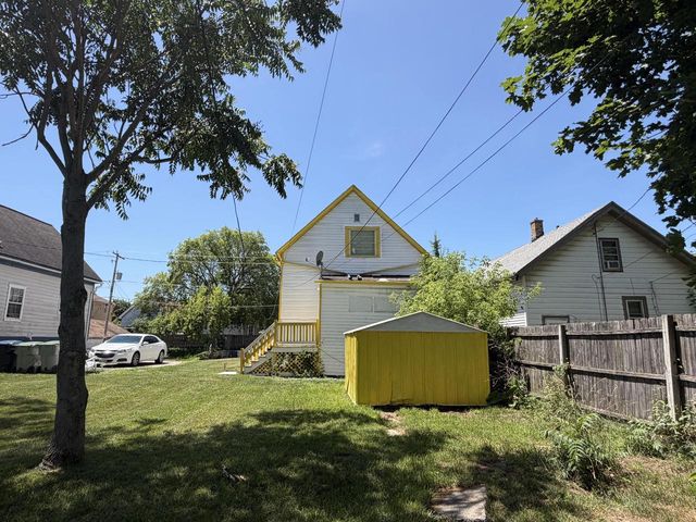 3746 N 2nd LANE, Milwaukee, WI 53212