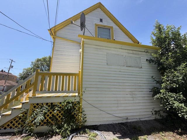 3746 N 2nd LANE, Milwaukee, WI 53212