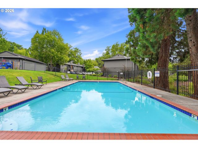 12638 Nw BARNES Rd 5, Portland, OR 97229