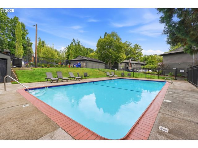 12638 Nw BARNES Rd 5, Portland, OR 97229