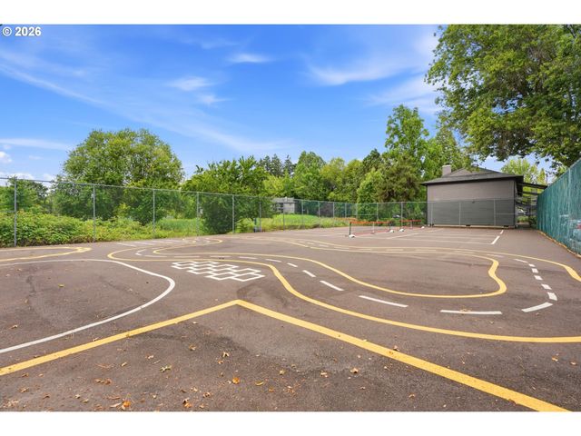 12638 Nw BARNES Rd 5, Portland, OR 97229