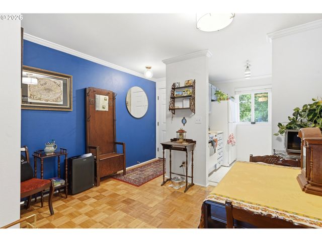 12638 Nw BARNES Rd 5, Portland, OR 97229