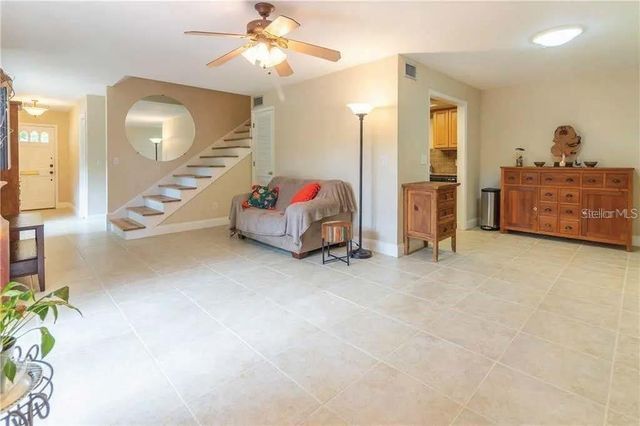 421 PALM AVENUE N, St Petersburg, FL 33703