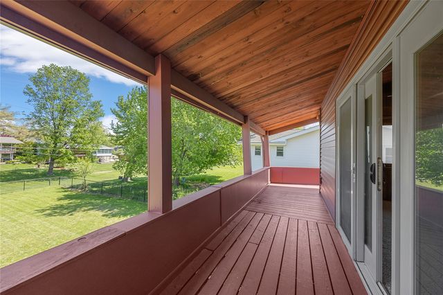 3908 Knollcrest NE, Cedar Rapids, IA 52402