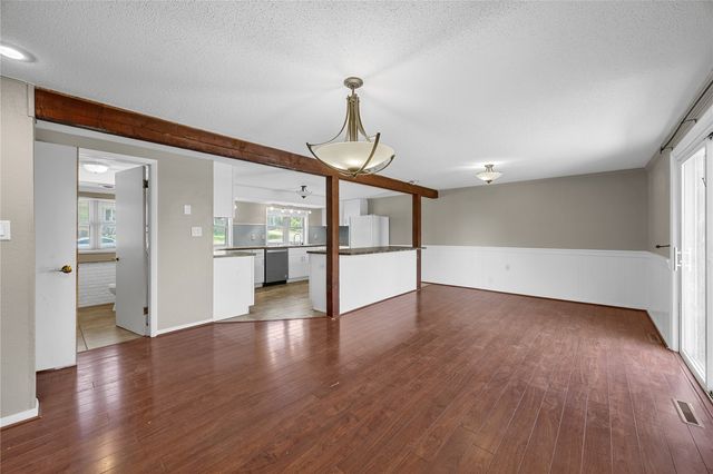 3908 Knollcrest NE, Cedar Rapids, IA 52402