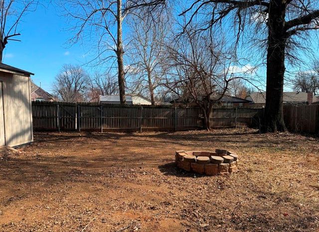 1808 Paisley Court, Yukon, OK 73099