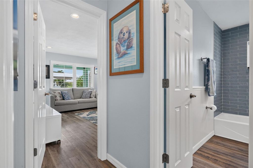 Image 35 of property listing at 3708 ROYAL PALM DRIVE, Bradenton, FL 34210
