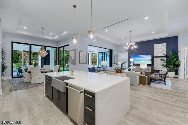 933 11th ST SW, Naples, FL 34117