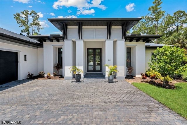933 11th ST SW, Naples, FL 34117