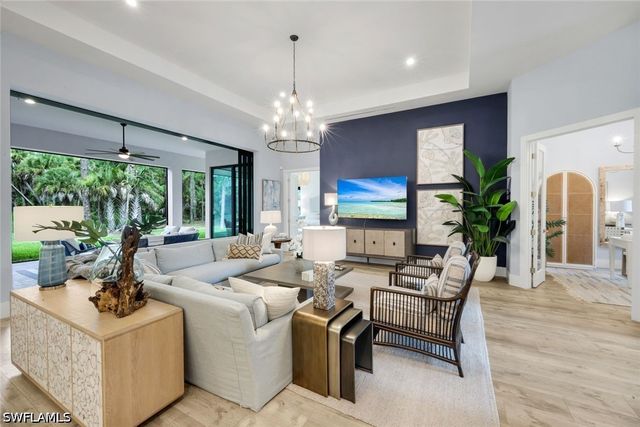 933 11th ST SW, Naples, FL 34117