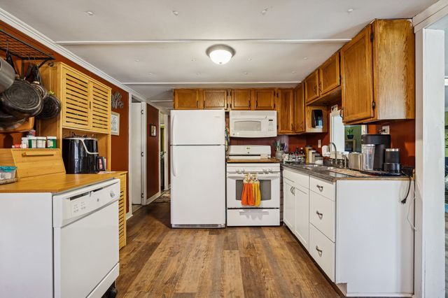 1830 Old Clarksville Pike, Chapmansboro, TN 37035