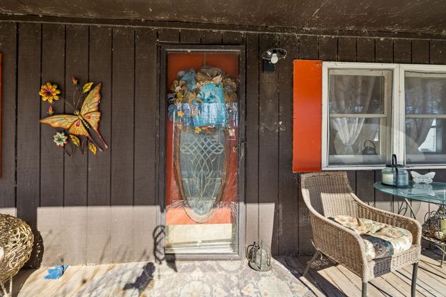 1830 Old Clarksville Pike, Chapmansboro, TN 37035