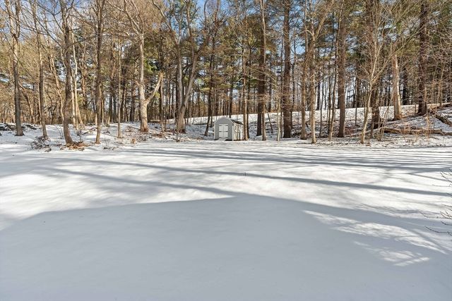 37 Davelin Road, Wayland, MA 01778