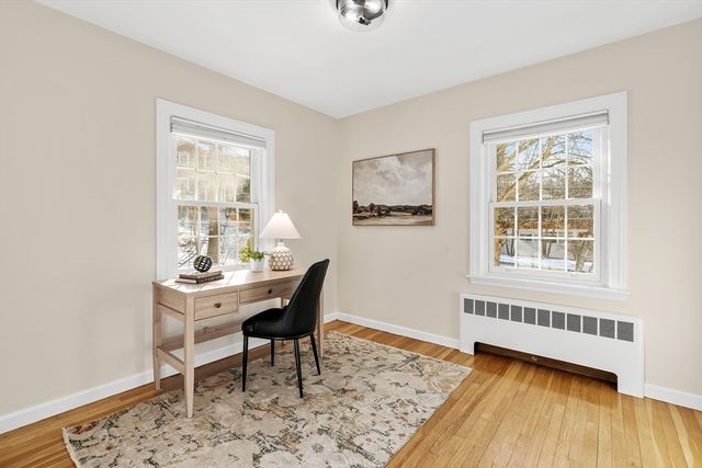 37 Davelin Road, Wayland, MA 01778