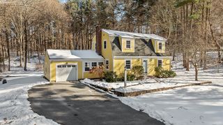 37 Davelin Road, Wayland, MA 01778