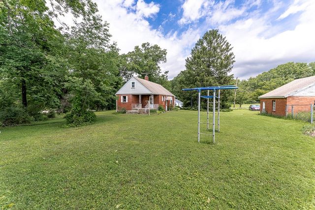 502 Bairdford Rd, West Deer, PA 15044