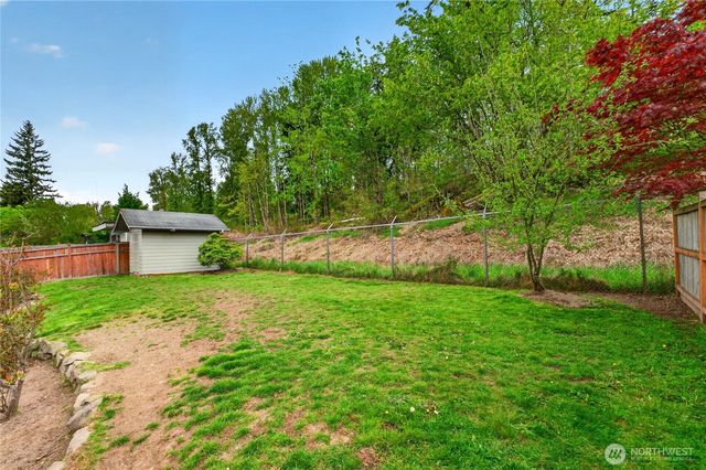 16616 133rd Place SE, Renton, WA 98058