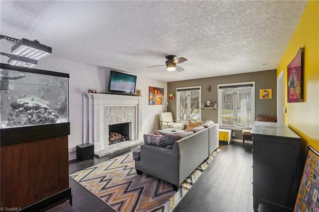 113 Briar Ridge Circle, Winston-salem, NC 27104