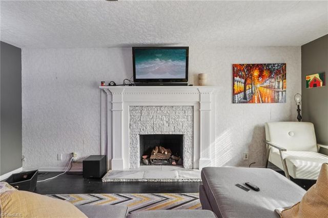 113 Briar Ridge Circle, Winston-salem, NC 27104