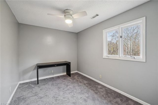 113 Briar Ridge Circle, Winston-salem, NC 27104