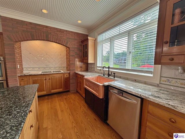 710 Landsdowne Court, Elizabethtown, KY 42701