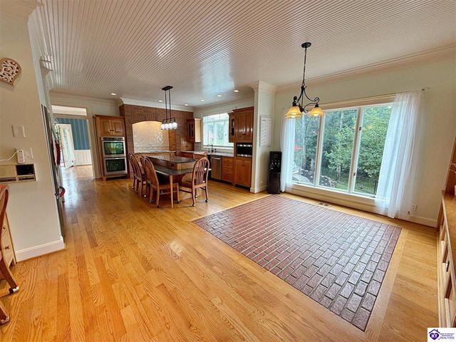 710 Landsdowne Court, Elizabethtown, KY 42701
