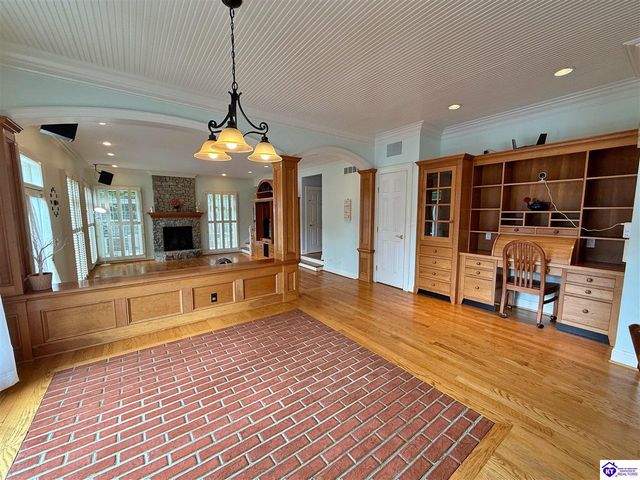 710 Landsdowne Court, Elizabethtown, KY 42701