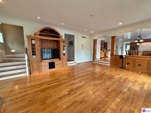 710 Landsdowne Court, Elizabethtown, KY 42701