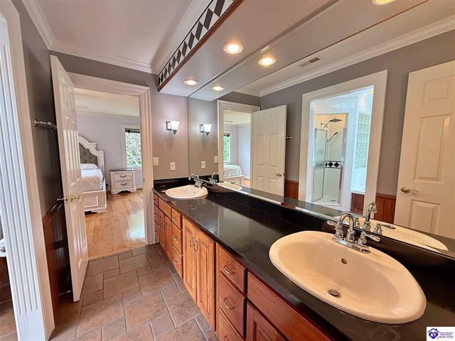 710 Landsdowne Court, Elizabethtown, KY 42701