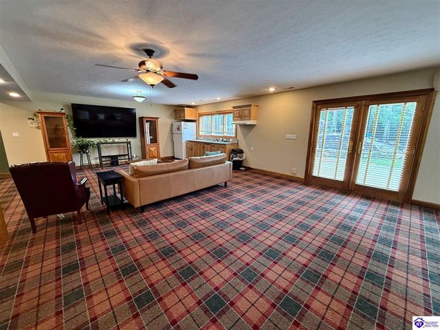 710 Landsdowne Court, Elizabethtown, KY 42701