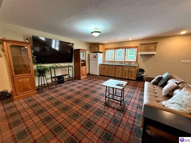 710 Landsdowne Court, Elizabethtown, KY 42701