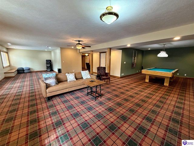 710 Landsdowne Court, Elizabethtown, KY 42701