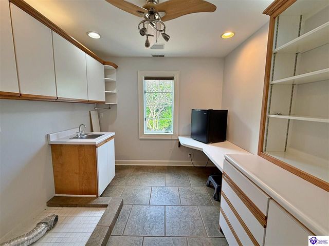 710 Landsdowne Court, Elizabethtown, KY 42701