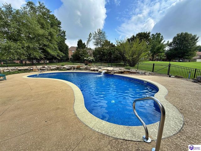 710 Landsdowne Court, Elizabethtown, KY 42701