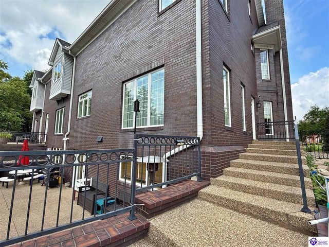 710 Landsdowne Court, Elizabethtown, KY 42701