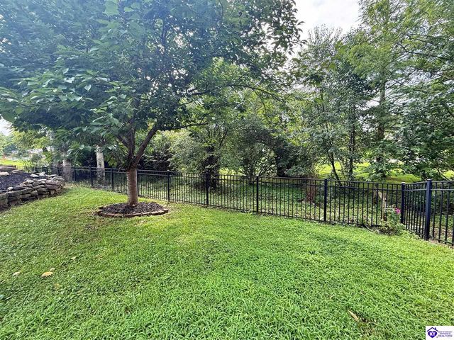 710 Landsdowne Court, Elizabethtown, KY 42701