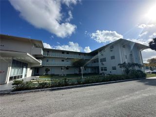 1050 E Sample Rd 208, Pompano Beach, FL 33064