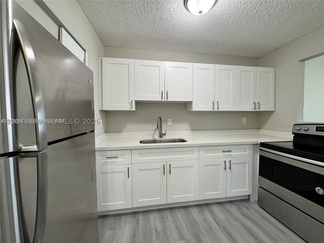 2237 Taylor St 3B, Hollywood, FL 33020