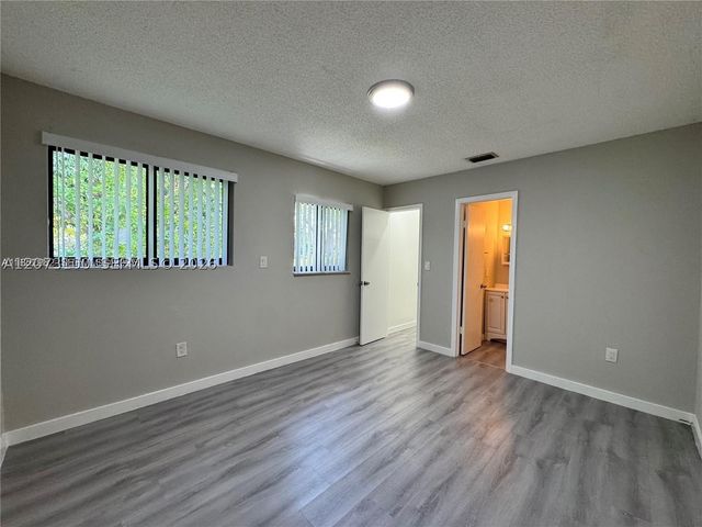 2237 Taylor St 3B, Hollywood, FL 33020