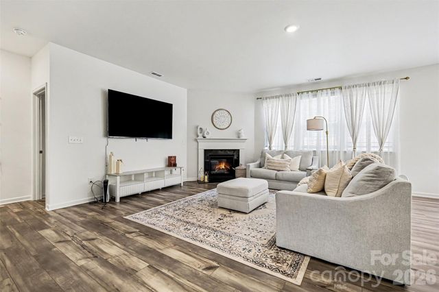 378 Kennerly Center Drive, Mooresville, NC 28115