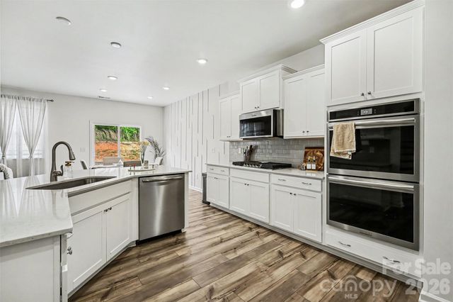 378 Kennerly Center Drive, Mooresville, NC 28115