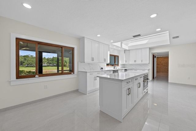1007 LAKEWOOD DRIVE, Brandon, FL 33510
