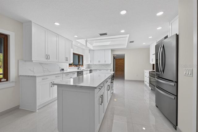 1007 LAKEWOOD DRIVE, Brandon, FL 33510