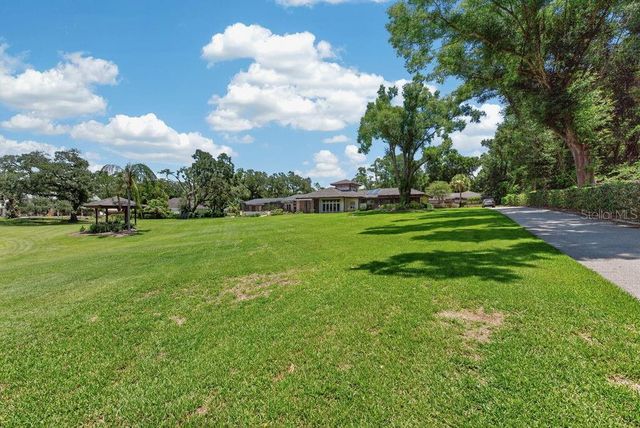 1007 LAKEWOOD DRIVE, Brandon, FL 33510
