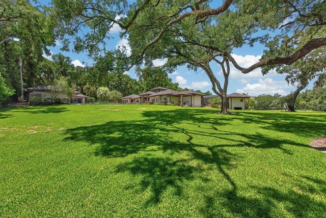 1007 LAKEWOOD DRIVE, Brandon, FL 33510