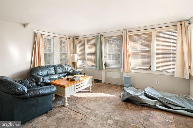 1978 SUMMIT AVE, Feasterville Trevose, PA 19053