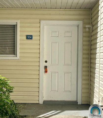 3457 NW 44th St 104, Oakland Park, FL 33309